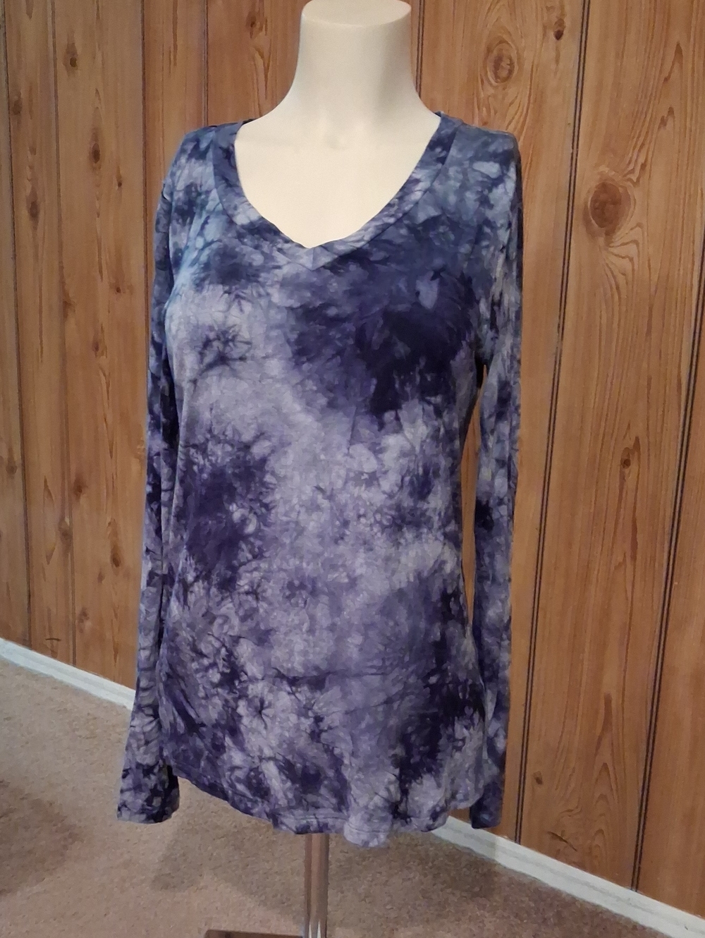 Pink Lily Blue Tie-Dye V-Neck Long Sleeve Top